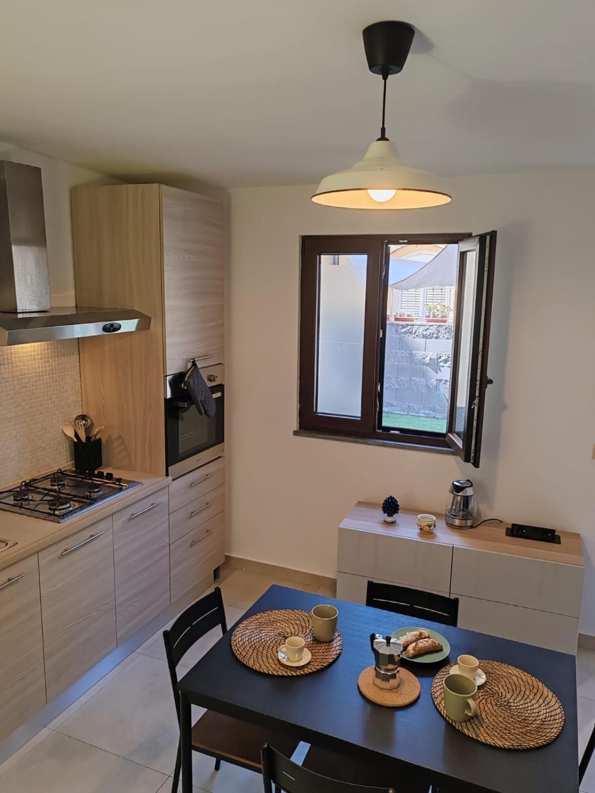 Villa Etna Garden House: Oasis In The Heart Of Aeroporto di Catania Fontana Rossa Esterno foto